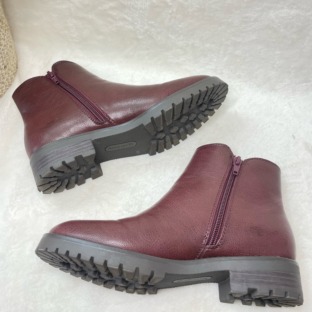 Baretraps Daytona Chelsea Boot Cabernet 6M Ankle Booties G 756 - Picture 7 of 16